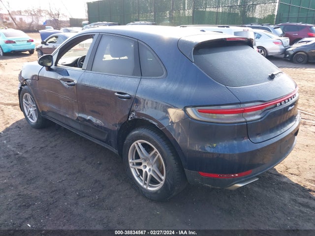2020 PORSCHE MACAN WP1AA2A53LLB05074 Photo 2