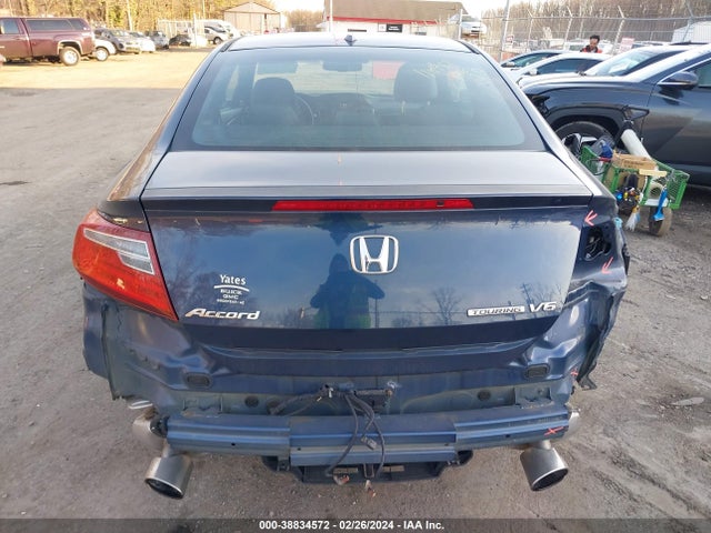 Honda Accord Touring 2016 1HGCT2B01GA000933 Image 16