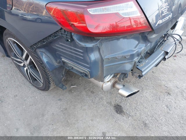 Honda Accord Touring 2016 1HGCT2B01GA000933 Image 18