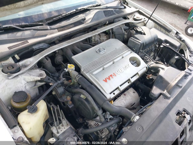 2003 LEXUS ES 300 VIN: JTHBF30G630110415