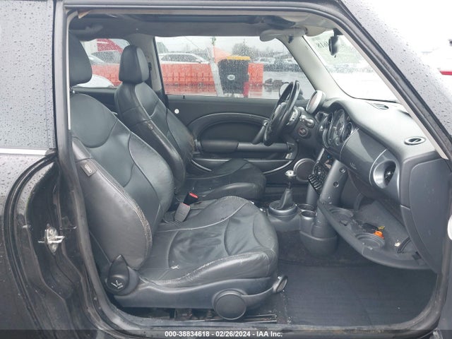 2003 MINI COOPER S WMWRE33493TD71301 Photo 4