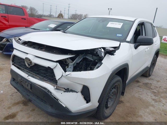 Toyota RAV4 LE 2022 2T3H1RFV8NC200992 Image 2