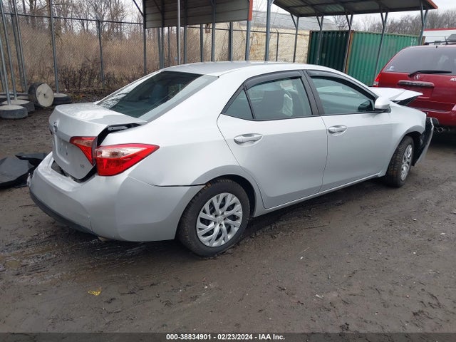 Toyota COROLLA LE 2019 5YFBURHE5KP897911 Image 4