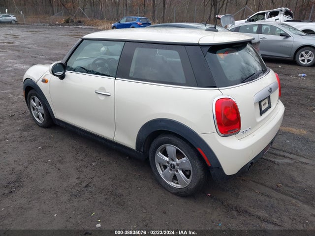 2015 MINI HARDTOP WMWXM5C52F3A96972 Photo 2