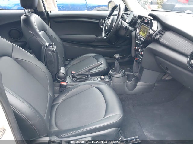 2015 MINI HARDTOP WMWXM5C52F3A96972 Photo 4
