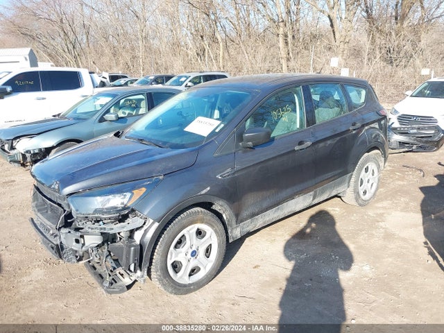 Ford ESCAPE S 2018 1FMCU0F71JUB08445 Image 2