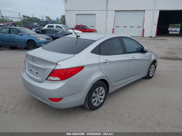 Hyundai ACCENT SE 2017 KMHCT4AE5HU179321 Image 4