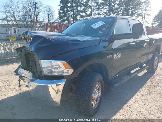 3C6UR5CJ7HG502284 RAM 2500 Tradesman  4x4 6'4 Box