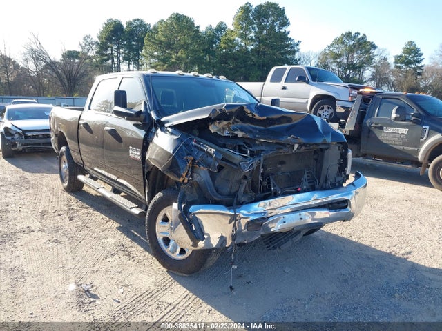 3C6UR5CJ7HG502284 RAM 2500 Tradesman  4x4 6'4 Box