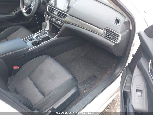 Honda ACCORD LX 2018 1HGCV1F1XJA045965 Image 5