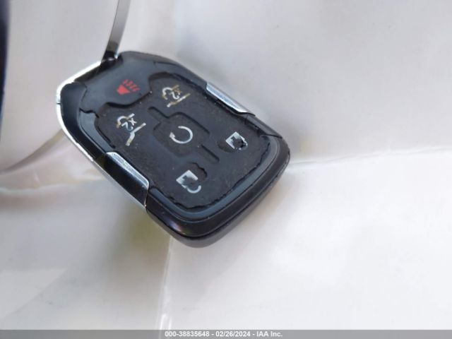 1GKS2GKC9JR303329 GMC Yukon Xl Slt