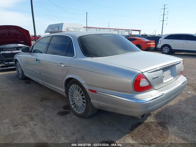 2005 JAGUAR XJ SAJWA82CX5SG36096 Photo 2