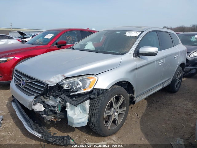 Volvo Xc60 T6 2015 YV4902RK8F2706814 Image 2
