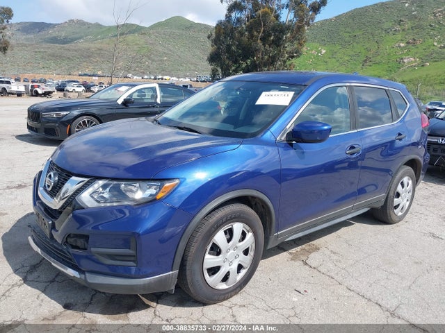 Nissan ROGUE S 2017 KNMAT2MT9HP559836 Image 2