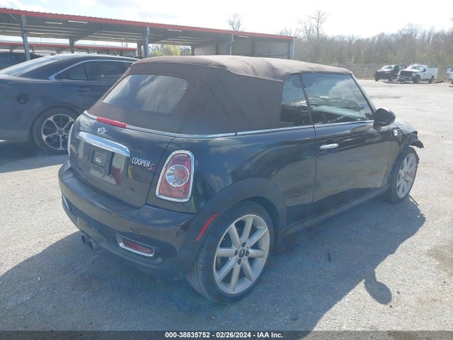 2013 MINI CONVERTIBLE WMWZP3C58DT705089 Photo 3