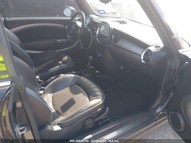 2013 MINI CONVERTIBLE WMWZP3C58DT705089 Photo 4