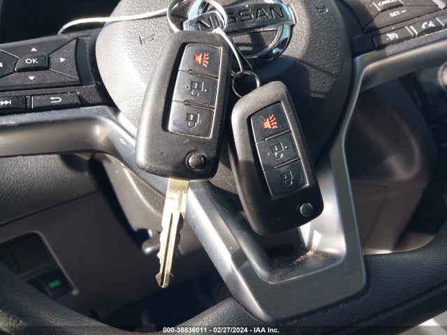 Nissan ROGUE S 2017 JN8AT2MV5HW276670 Image 11