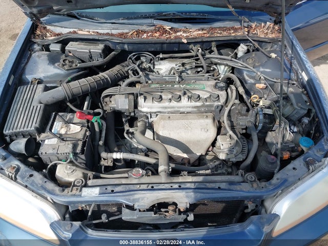 2000 HONDA ACCORD 2.3 EX VIN: 1HGCG6570YA108742