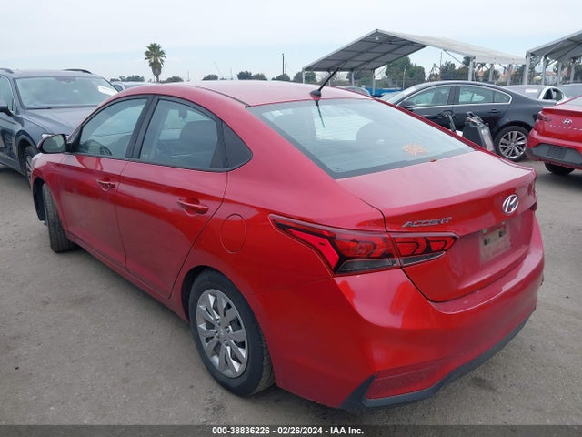 Hyundai ACCENT SE 2018 3KPC24A39JE013989 Image 3