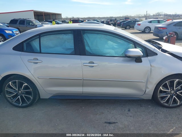 Toyota COROLLA SE 2022 5YFP4MCE9NP108275 Image 13