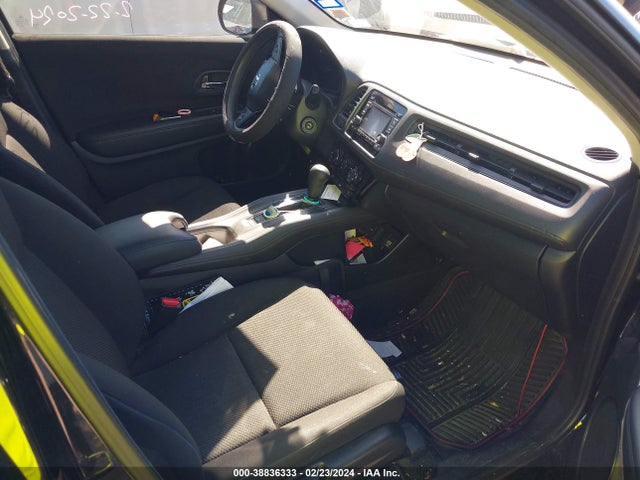 Honda HR-V LX 2017 3CZRU5H31HG702031 Image 5