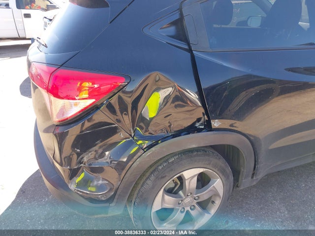 Honda HR-V LX 2017 3CZRU5H31HG702031 Image 6