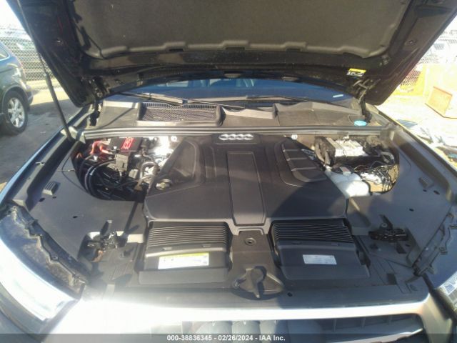 WA1LHAF75KD043447 Audi Q7 45 Premium