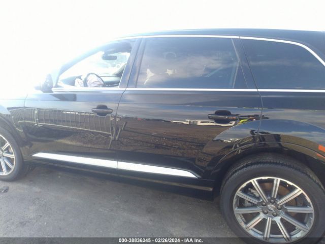 WA1LHAF75KD043447 Audi Q7 45 Premium