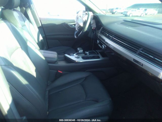 WA1LHAF75KD043447 Audi Q7 45 Premium