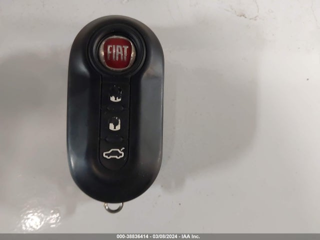 2017 FIAT 500E 3C3CFFGE1HT661541 Photo 10