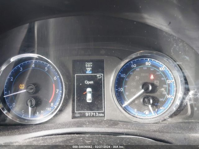 2T1BURHE6JC986188 Toyota COROLLA SE
