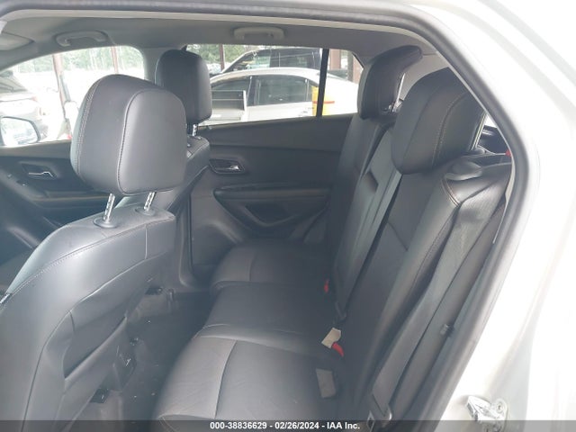 Chevrolet Trax Awd Lt 2022 KL7CJPSM2NB565717 Image 8