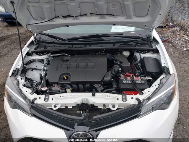 Toyota COROLLA LE 2018 2T1BURHE7JC975278 Image 10