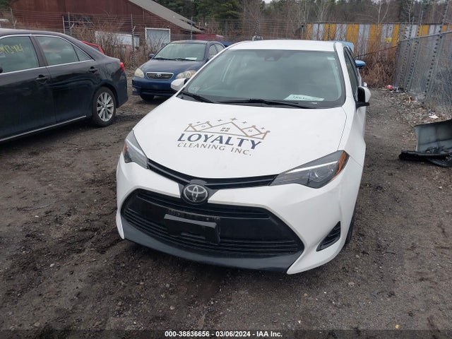 Toyota COROLLA LE 2018 2T1BURHE7JC975278 Image 12