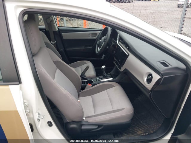Toyota COROLLA LE 2018 2T1BURHE7JC975278 Image 5