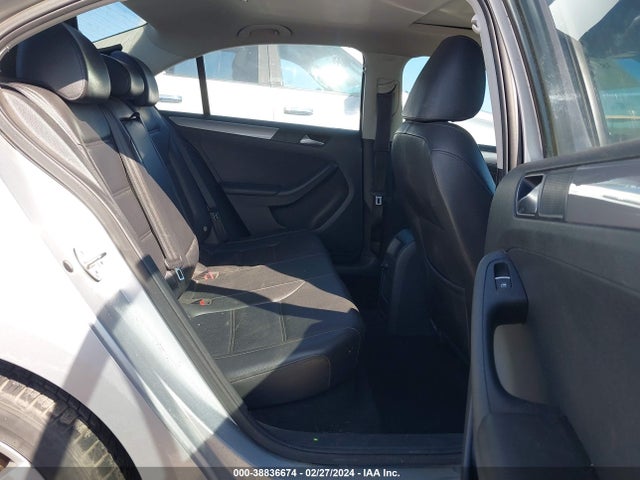 3VWD07AJ1FM293394 Volkswagen Jetta 1.8t Se