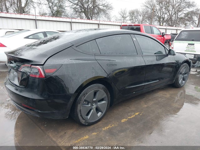 Tesla Model 3 Standard Range Plus Rear-wheel Drive 2021 5YJ3E1EA7MF098117 Image 4