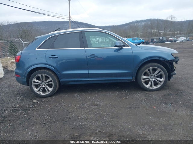 WA1JCCFS1HR006512 Audi Q3 2.0t Premium