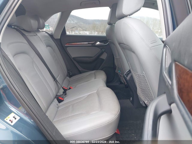 WA1JCCFS1HR006512 Audi Q3 2.0t Premium