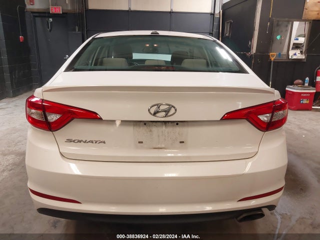 Hyundai SONATA SE 2017 5NPE24AF0HH450921 Image 16