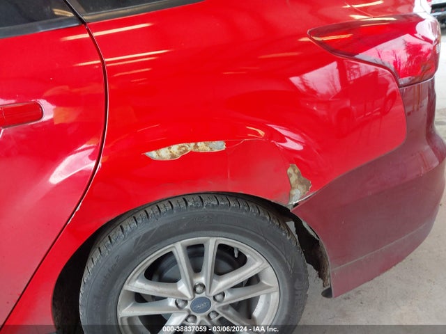 Ford FOCUS SE 2016 1FADP3F23GL250922 Image 14