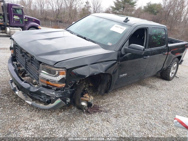 Chevrolet Silverado 1500 2lt 2018 3GCUKREC0JG521994 Image 2