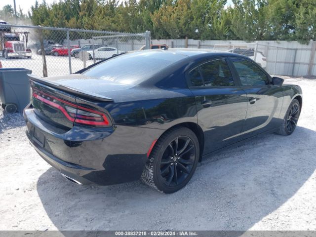 2C3CDXBG5JH279774 Dodge Charger Sxt Rwd
