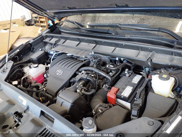 Toyota Highlander Le 2023 5TDKDRAH3PS504023 Image 10