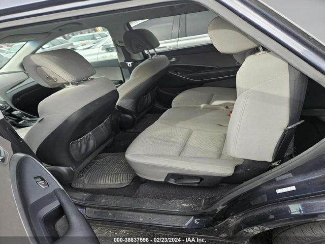 Hyundai SANTA FE 2017 KM8SMDHF7HU178288 Image 8
