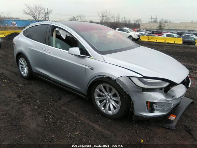 2016 TESLA MODEL X 5YJXCAE25GF016034