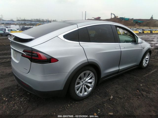 2016 TESLA MODEL X 5YJXCAE25GF016034 Photo 3