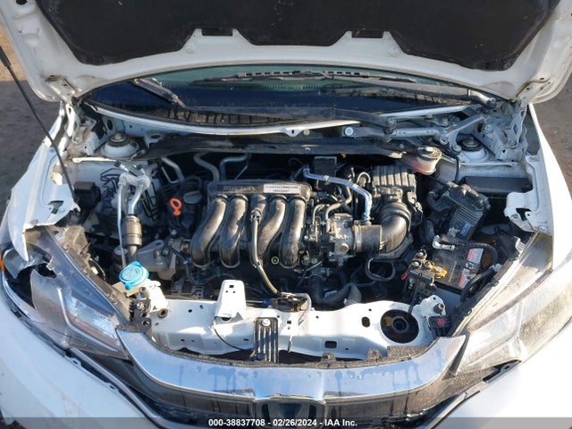 Honda FIT LX 2019 3HGGK5H49KM736417 Image 10