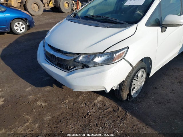 Honda FIT LX 2019 3HGGK5H49KM736417 Image 19