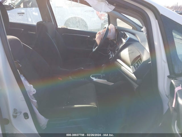 Honda FIT LX 2019 3HGGK5H49KM736417 Image 5